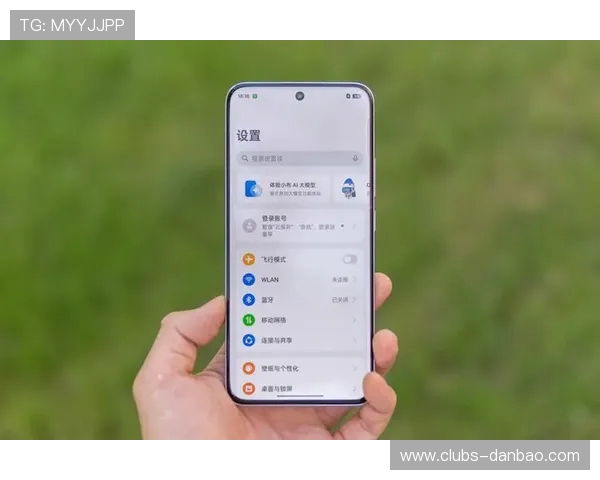 W25手机是否支持边玩游戏边回复信息的功能分析